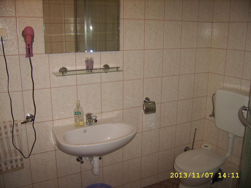 Fonix Panzio Hotel Pápa Eksteriør billede